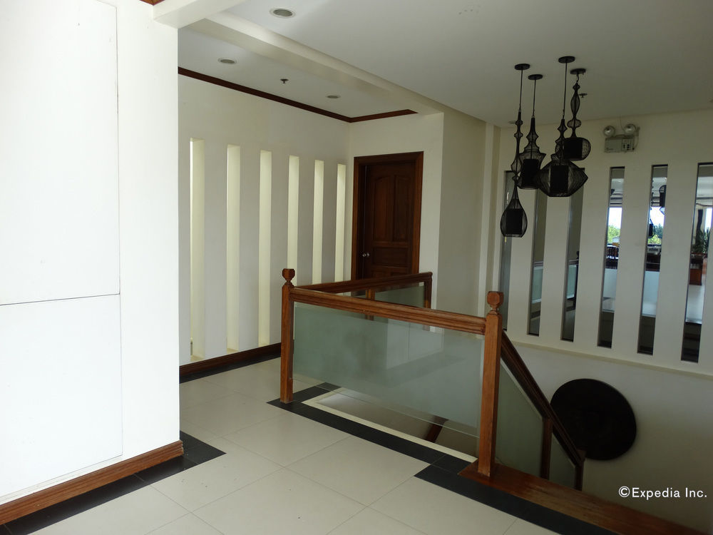 Ipil Suites Puerto Princesa Ngoại thất bức ảnh