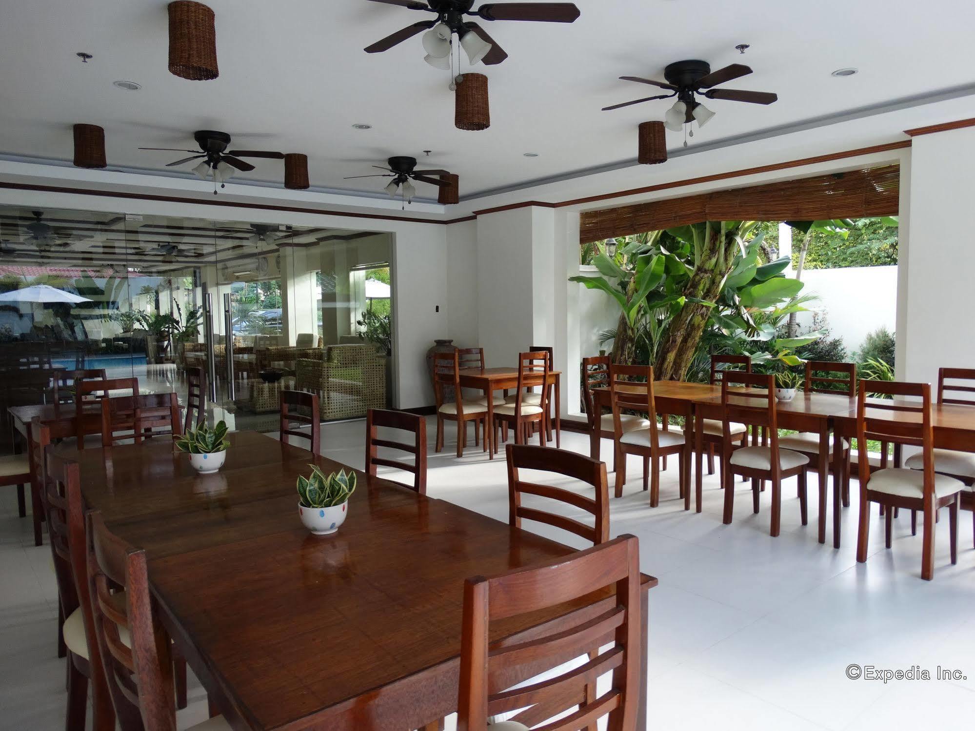 Ipil Suites Puerto Princesa Ngoại thất bức ảnh