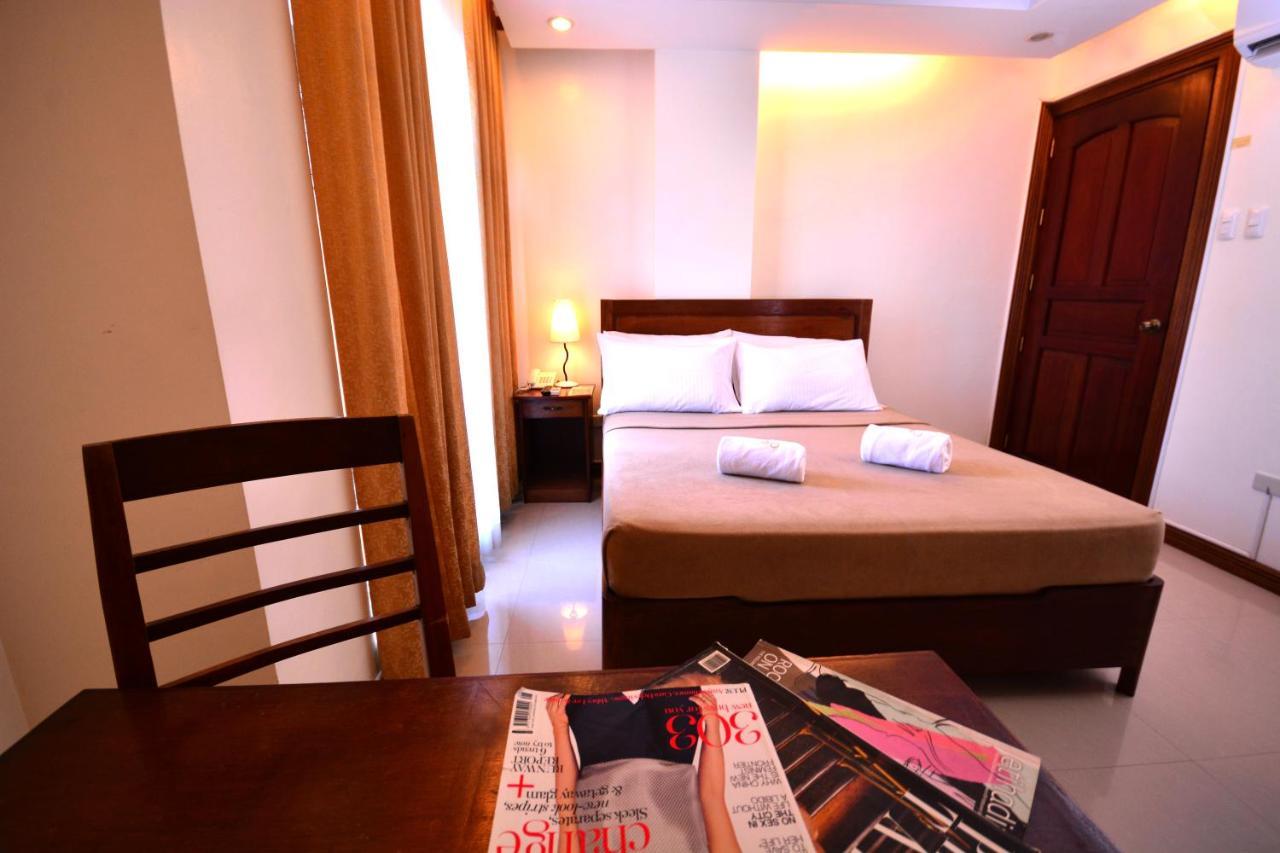 Ipil Suites Puerto Princesa Ngoại thất bức ảnh