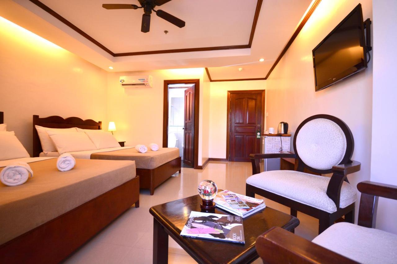 Ipil Suites Puerto Princesa Ngoại thất bức ảnh