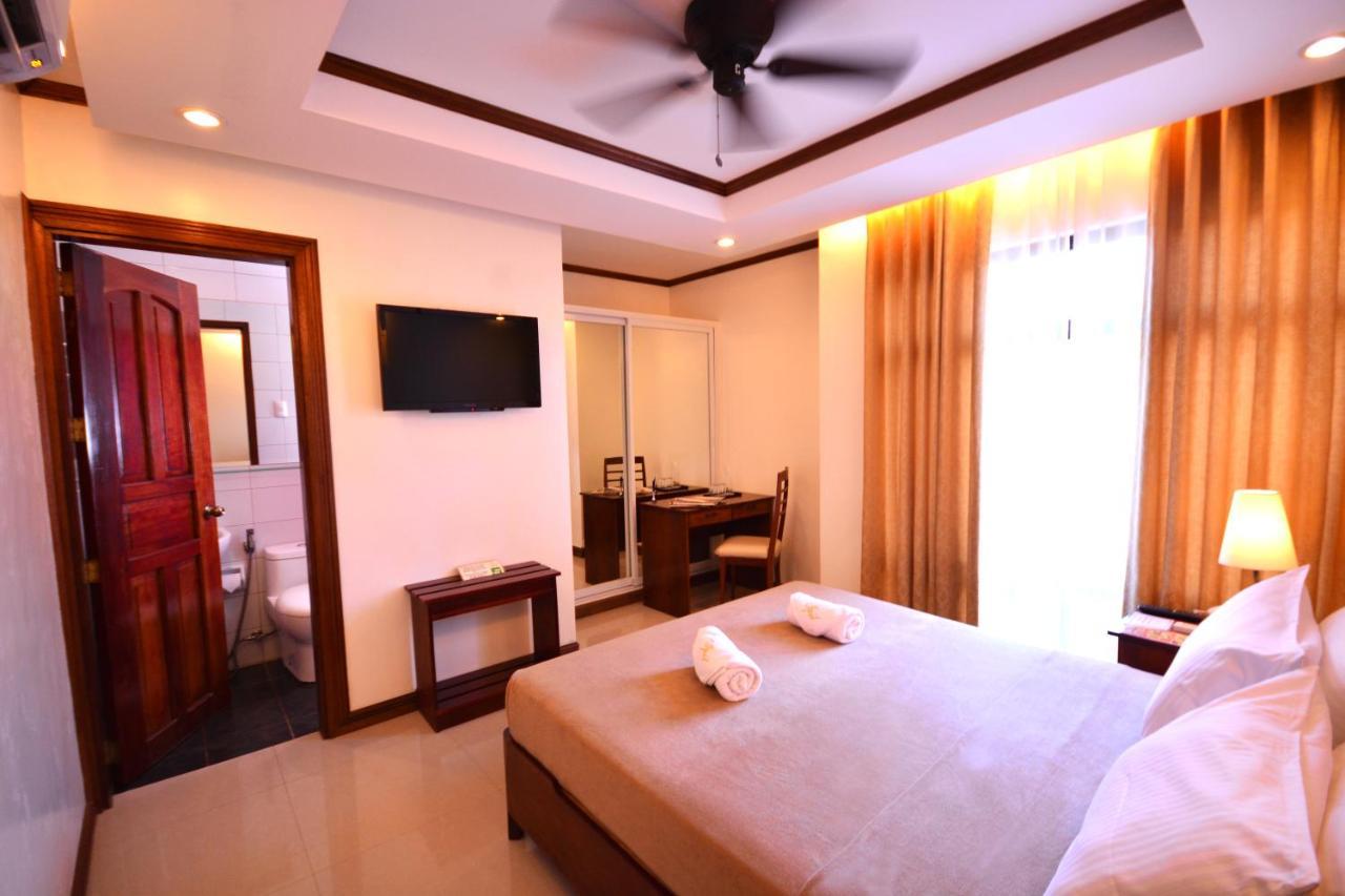 Ipil Suites Puerto Princesa Ngoại thất bức ảnh